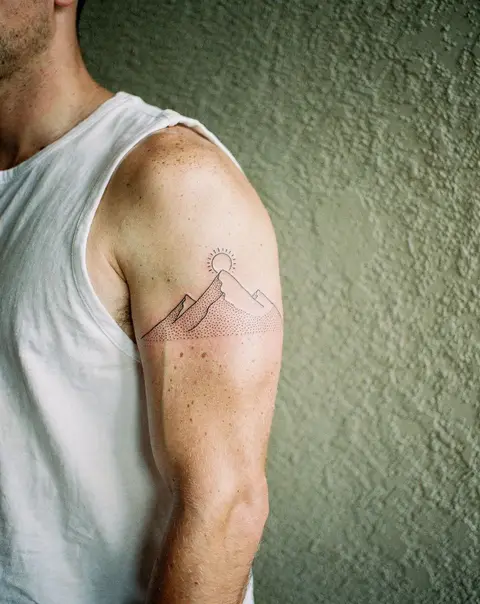 Mountains, upper arm